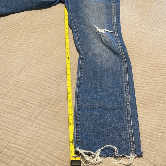 EUC J. Crew Vintage Straight Ankle length denim - size 25 (0-2) - Picture 4 of 10